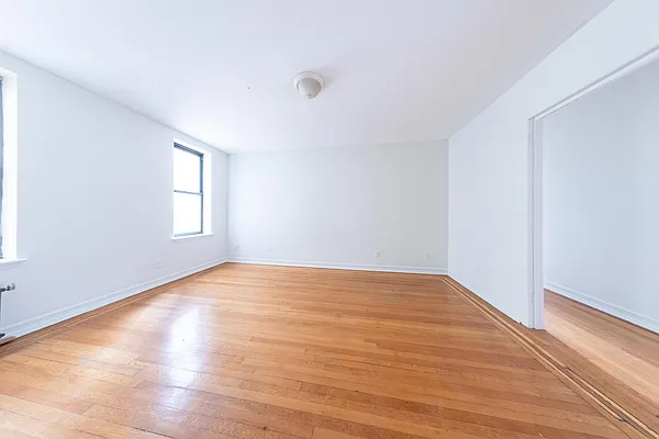 Rented by Julianna Realty Corp | media 8