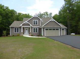 8 Birchwood Dr, Southampton, MA 01073