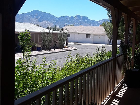 Mountains! , covered patio