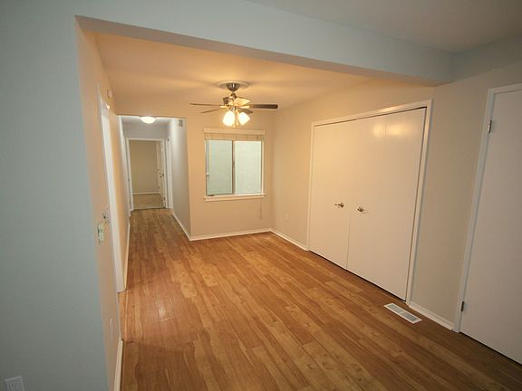 4th image of 19 Belle Ave APT 2