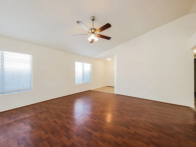 8449 W Wethersfield Rd — Photo 5