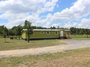 1311 Pettytown Rd, Dale, TX 78616