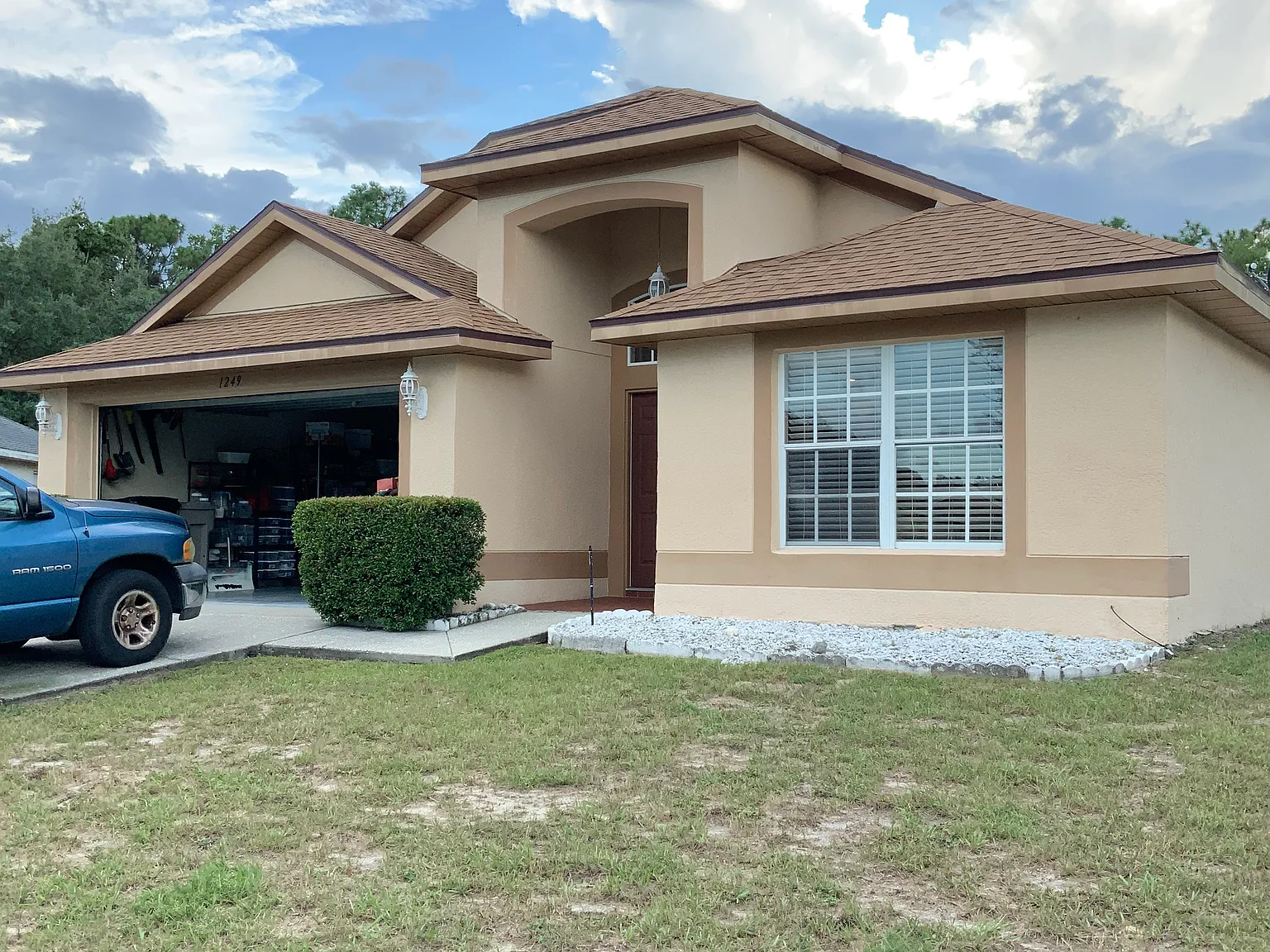 3 bed, 1800 sqft, $850 — Photo 2