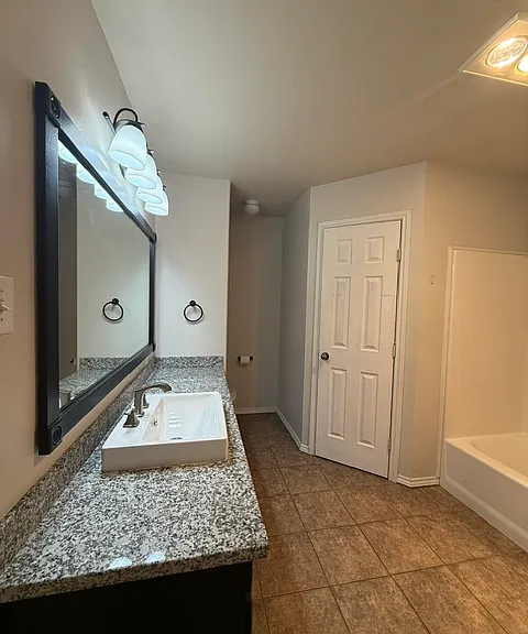6511 91st Pl — Photo 12