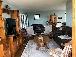 3 bed, $3,500 — Photo 2