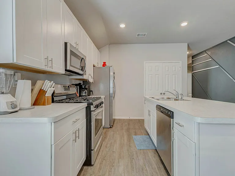 10658 Red Orchid Dr — Photo 8