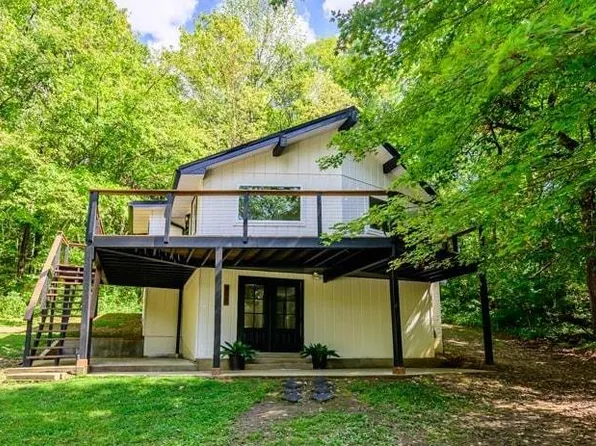 815 Romaine Rd, New Harmony, IN 47631