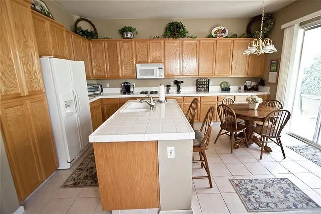 1236 Casual Ln — Photo 4