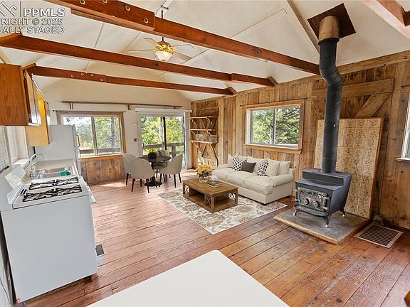 5th image of 494 Cheyenne Creek Dr