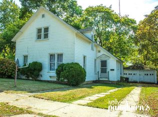 10 W Maple St, Fremont, MI 49412