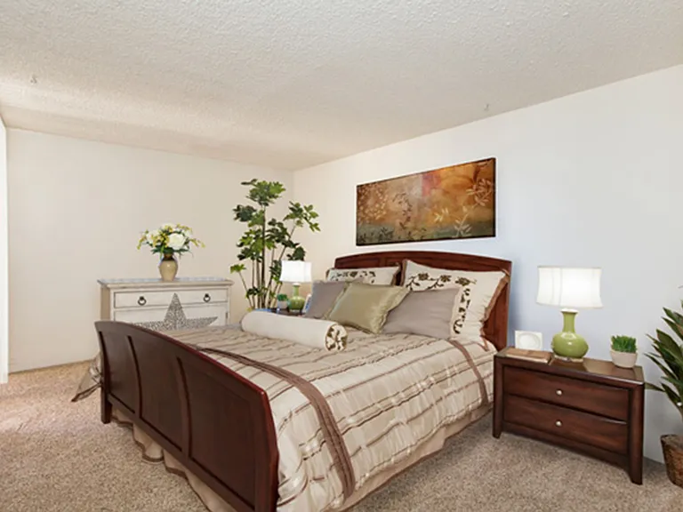 3165 E Fountain Blvd — Photo 3
