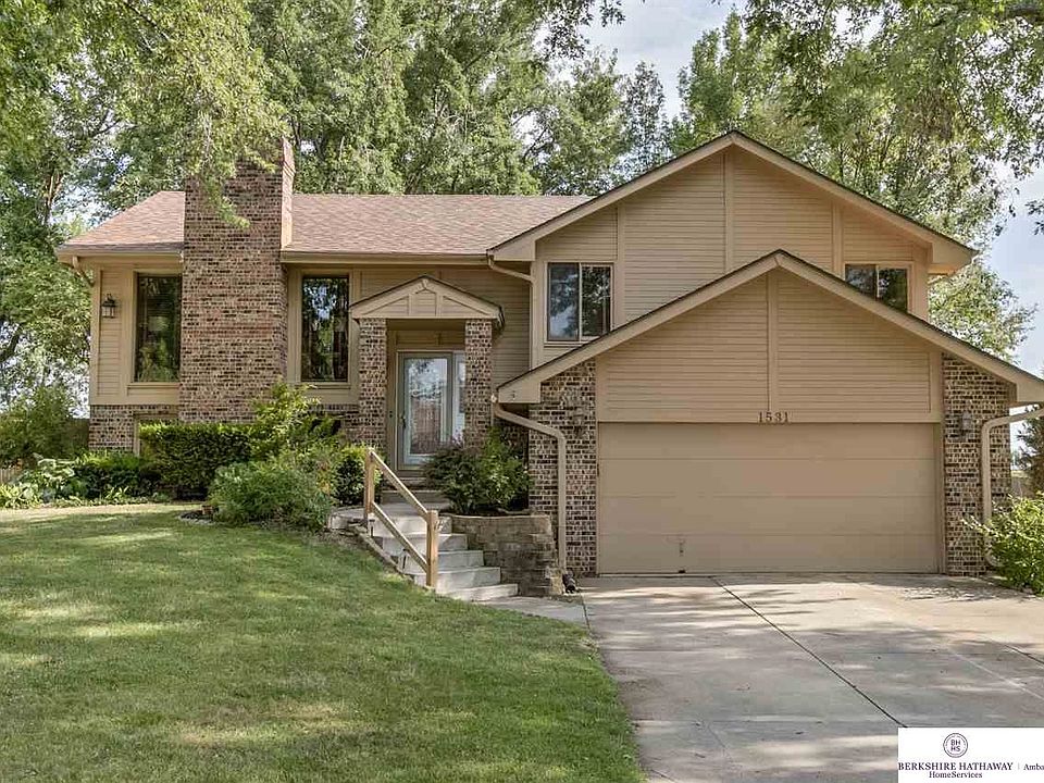 1st image of 1531 Papillion Dr