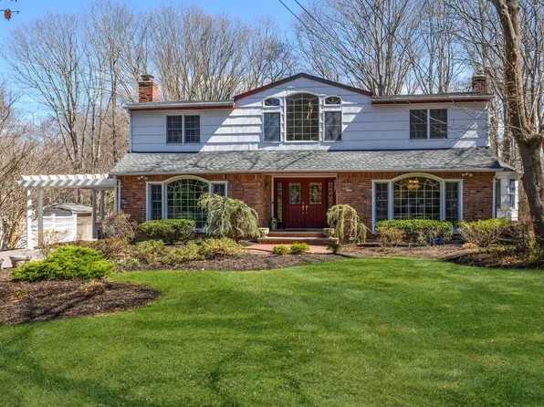 12 Acre View Drive, Northport, NY 11768