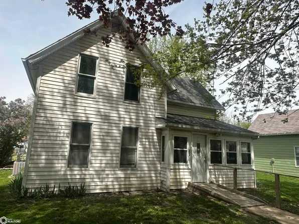 205 E Elm St, Winfield, IA 52659