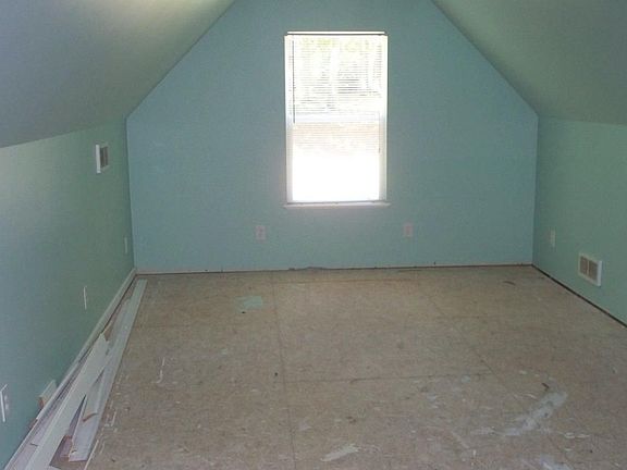 5th image of 5175 N Shore Dr