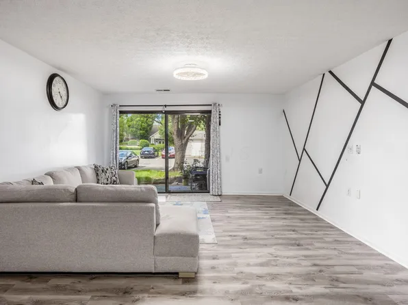 6829 Meadow Creek Dr Unit 103, Columbus, OH 43235