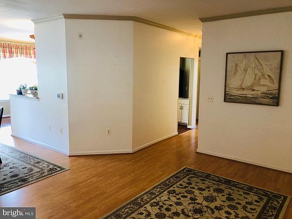 2nd image of 1311 Scottsdale Dr Unit 293
