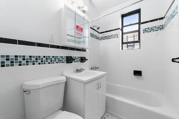 Rented by MNS | media 12