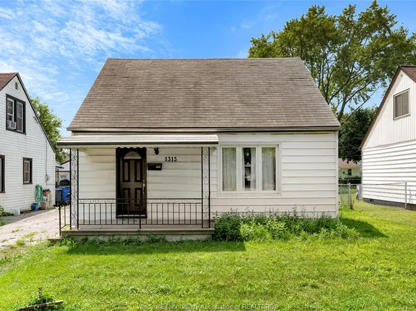 1315 Partington Ave, Windsor, ON N9B 2P5