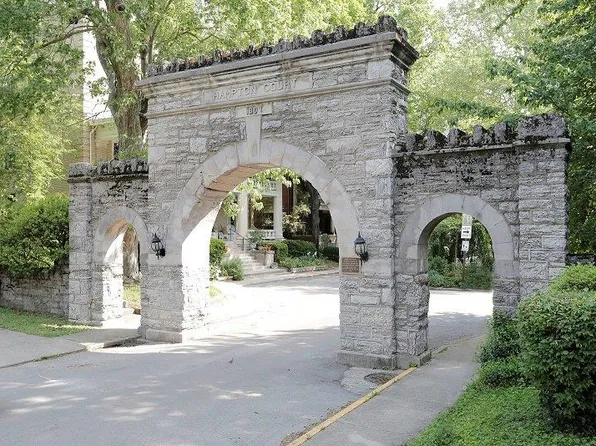 310 Hampton Ct APT 1, Lexington, KY 40508