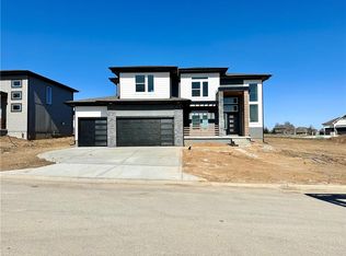 2764 SW 11th St, Lees Summit, MO 64081