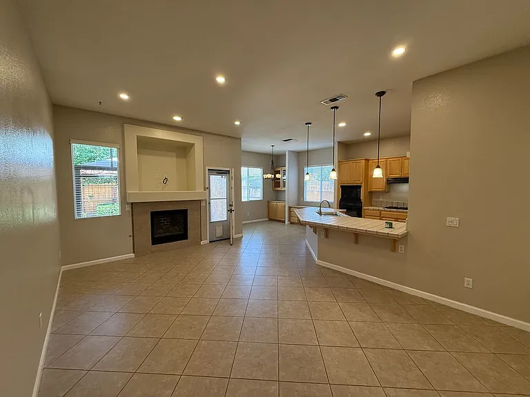 3113 Alpha Ct — Photo 15