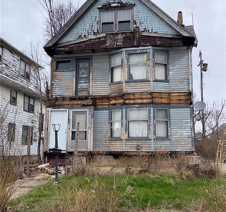 1st image of 1749 Rosedale Ave