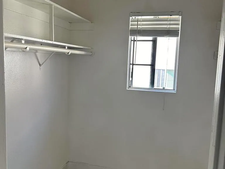 175 S Allen Ave #3 — Photo 9