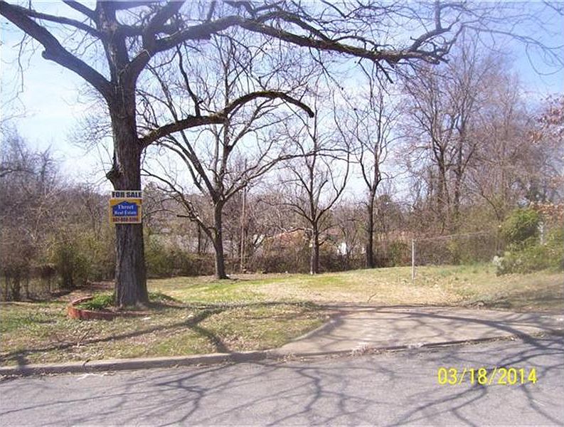 2nd image of 2006 S Park St