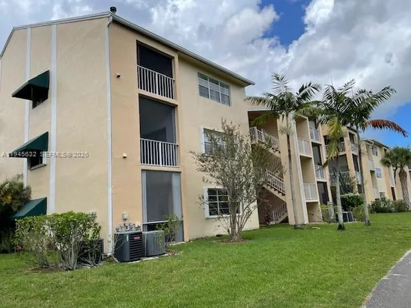 15325 SW 106th Ter APT 618, Miami, FL 33196