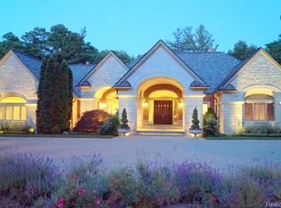 20 Hidden Ridge Dr, Bloomfield Hills, MI 48304