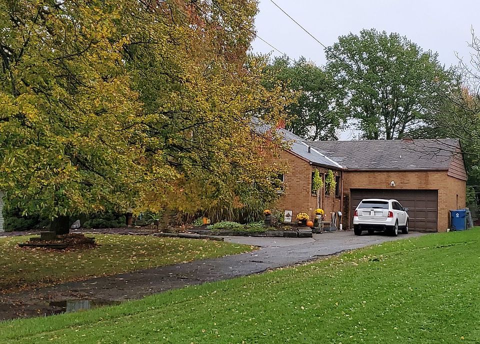 6415 Olde York Rd, Parma Heights, OH 44130 Zillow