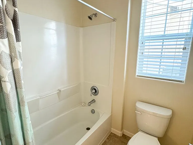 3508 Corsica Ct — Photo 21