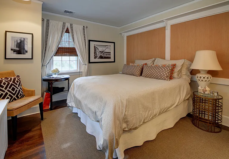 52 Hobart Ave — Photo 14
