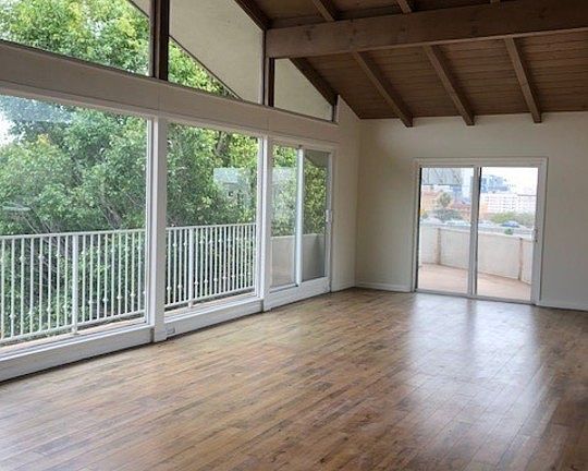 2nd image of 2026 N Cahuenga Blvd Unit 2026