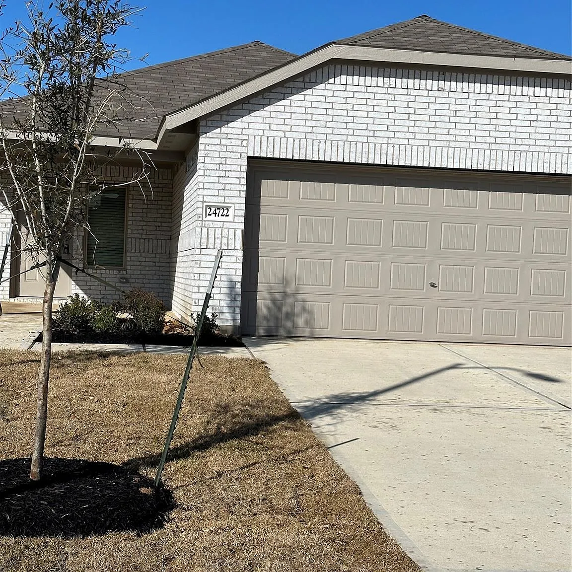 3 bed, 2.0 bath, 1461 sqft, $1,795 — Photo 2