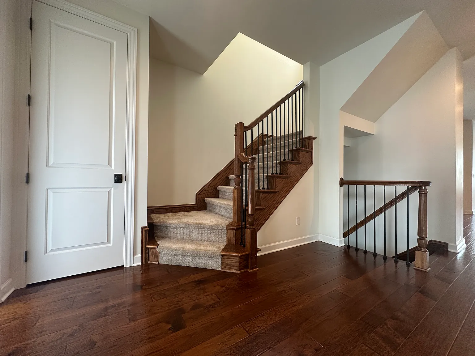 4 bed, 3.5 bath, 2196 sqft, $6,000 — Photo 4