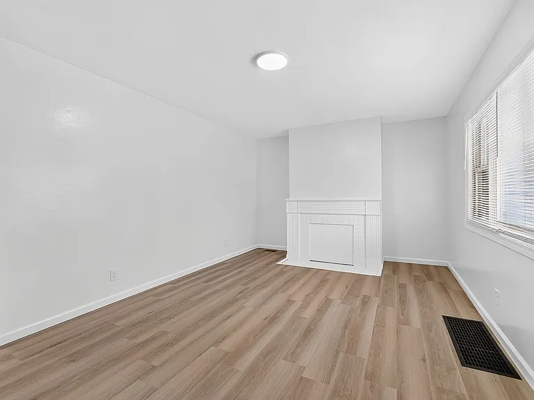 1302 Oakland Park Ave — Photo 9