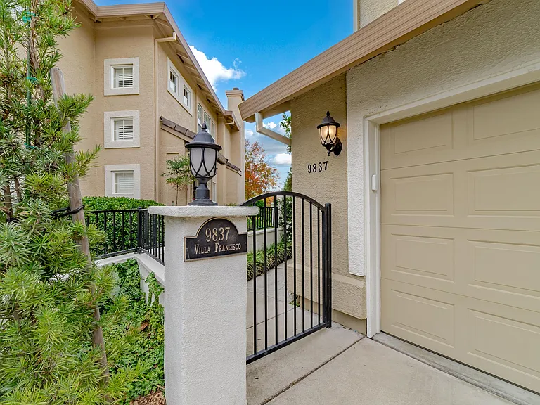 9837 Villa Francisco Ln — Photo 2