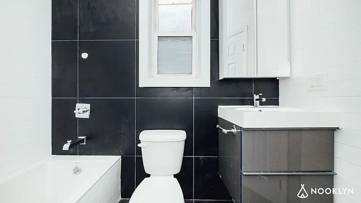 Rented by Nooklyn NYC LLC | media 13