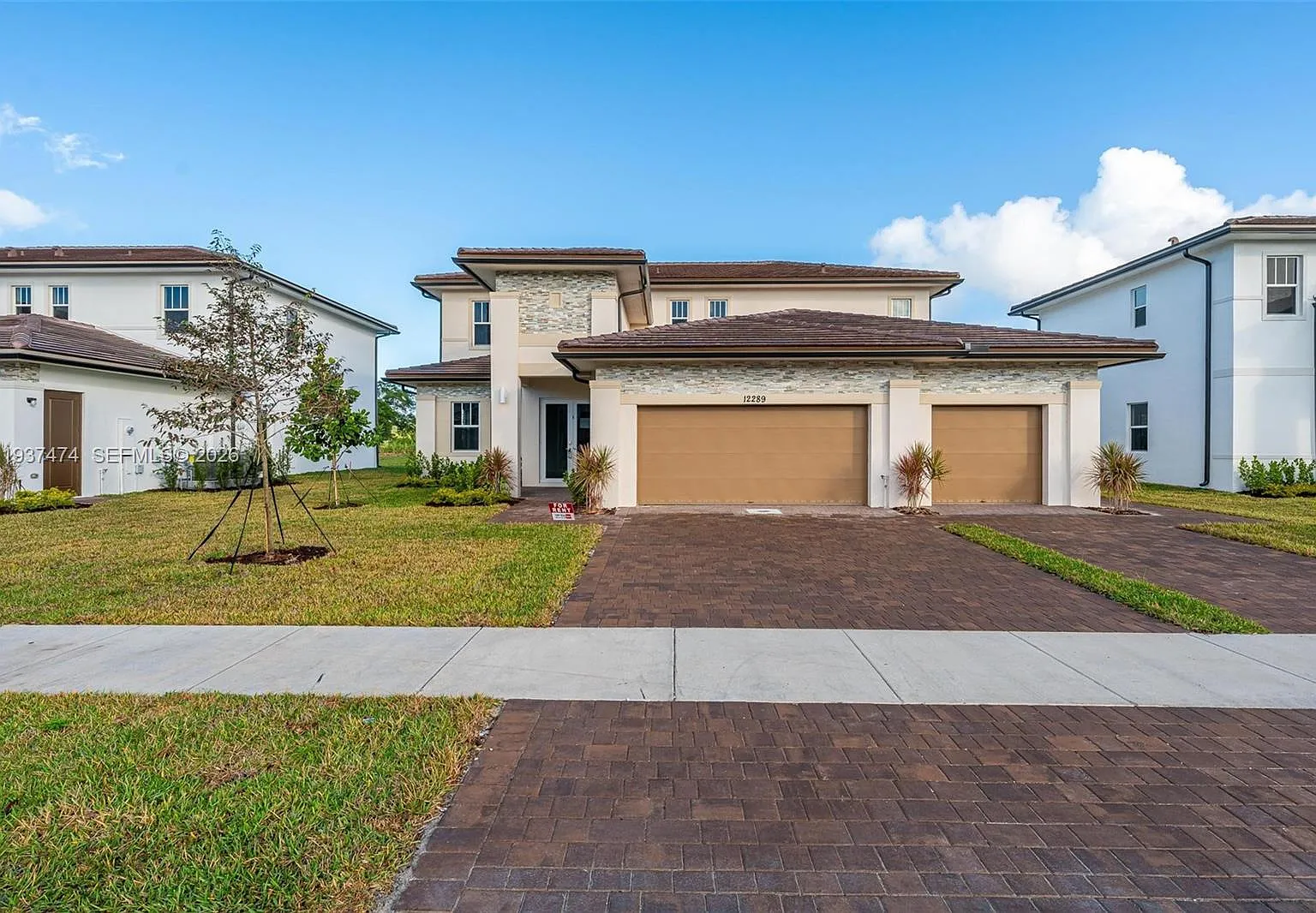 Reserve At Davie — Photo 2