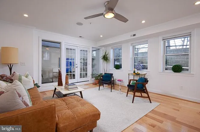 1444 Taylor St NW #1 — Photo 8