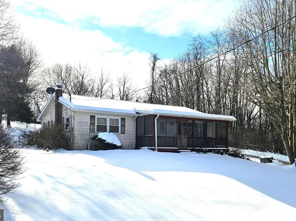 91 W Ridge Ave, Mifflintown, PA 17059