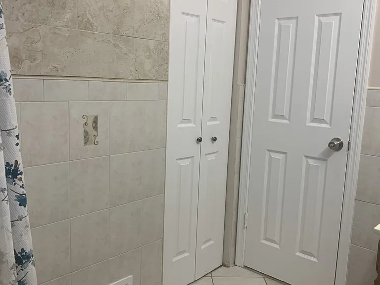 227 Lindsey Ct #1 — Photo 34