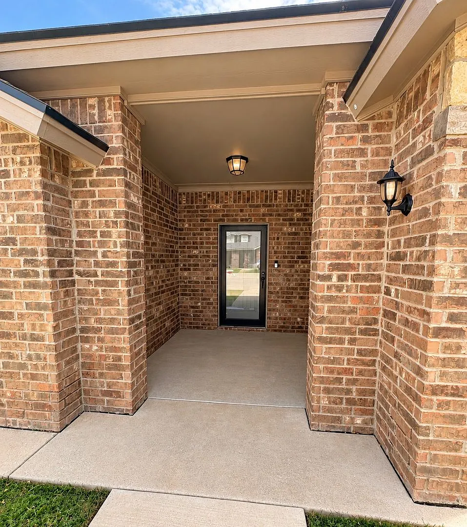 3-Bedroom Home with Open Floor plan in Lubbock Cooper ISD. — Photo 2