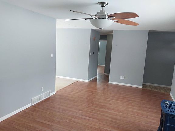 4th image of 4806 Lynn Ln