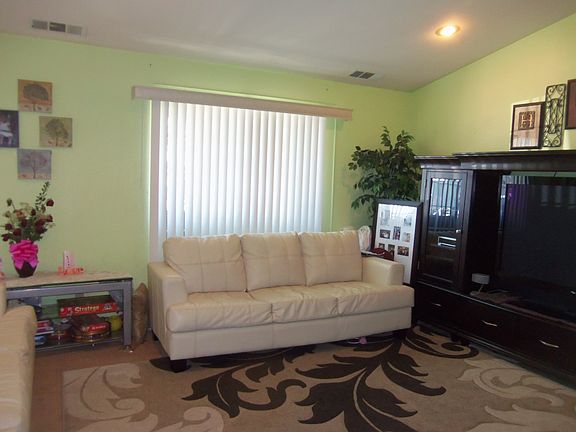 5th image of 279 Morey Ave