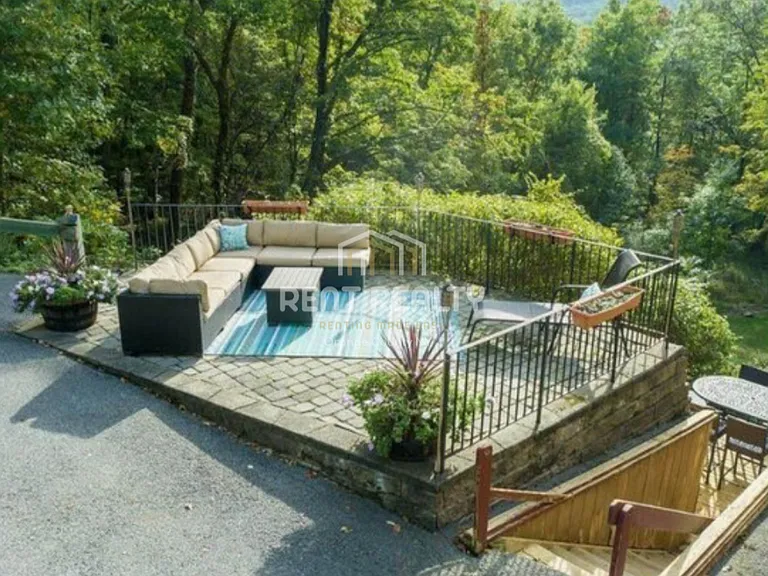13 Kings Point Ln — Photo 17