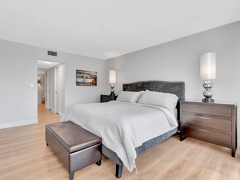 1 Harbourside Dr #4502 — Photo 37