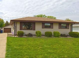 1305 Harmony Dr, Racine, WI 53402